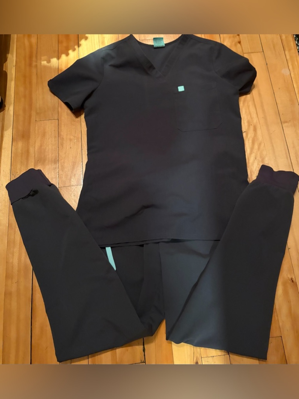 Garde malade Women's charcoal Scrubs - Picture 3 of 9